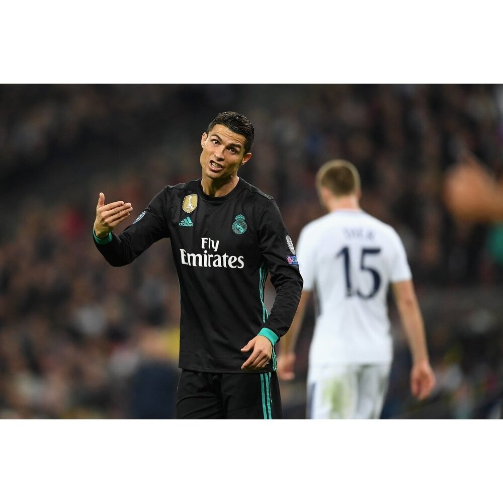 Cristiano Ronaldo Real Madrid 2017 2018 UEFA Away Soccer Jersey Shirt M - Picture 9 of 9